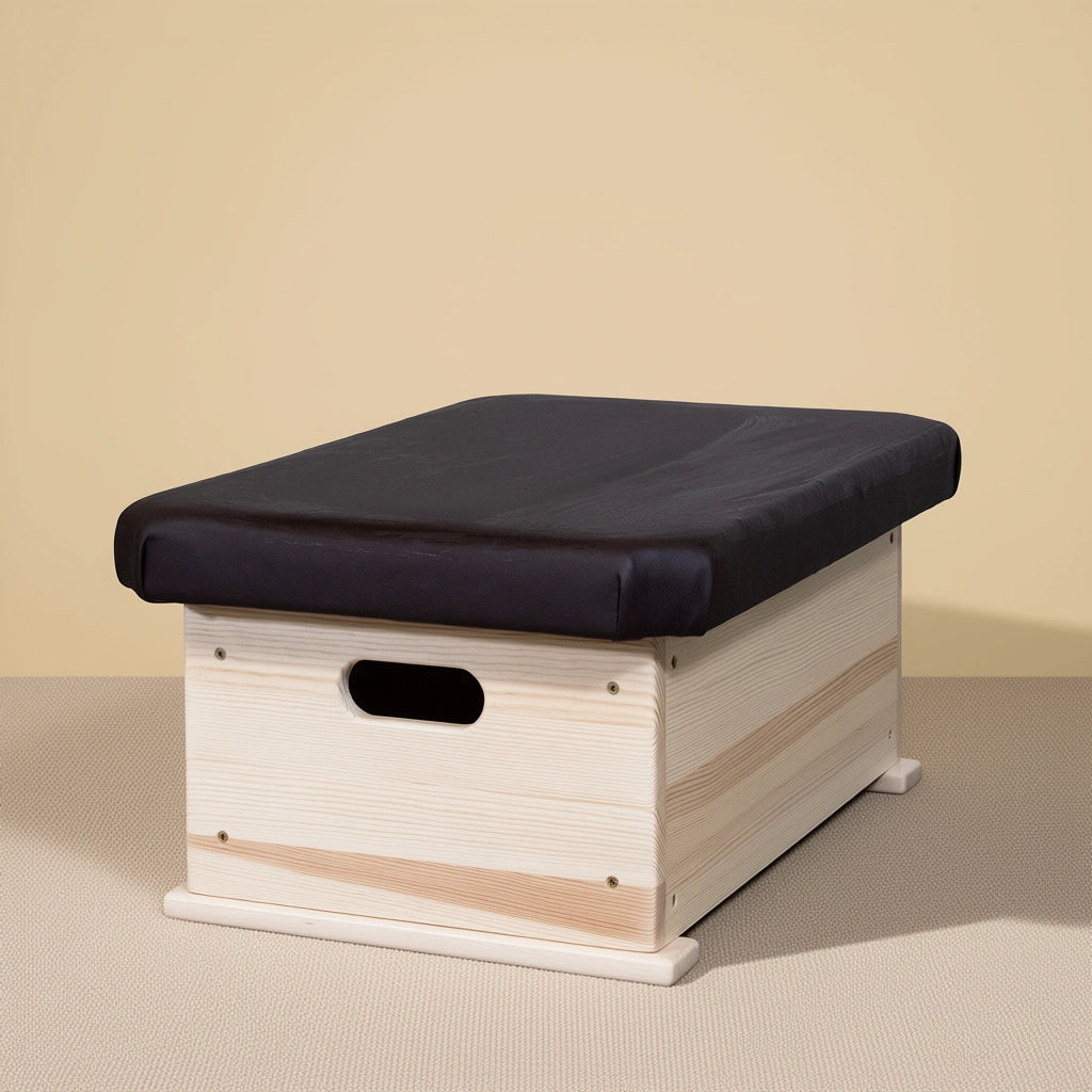 Tornazsámoly – fenyő káva szerkezettel, biztonságos és stabil kivitel