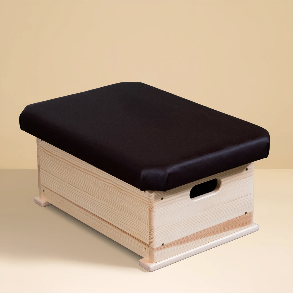 Tornazsámoly – fenyő káva szerkezettel, biztonságos és stabil kivitel